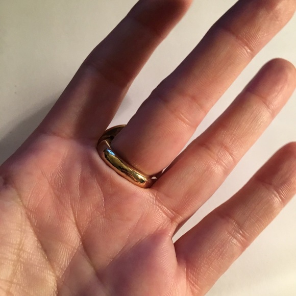 Ring - Picture 2 of 2